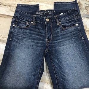 American Eagle Skinny Jeans size 8 short